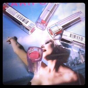 Revlon Ultra HD Lipstick #800 AZALEA